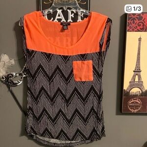 Rue 21 Black and Orange Chevron Sleeveless Blouse Size Small